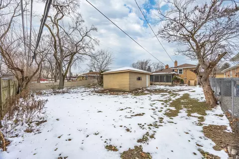Exterior - 3107 173rd St, Hazel Crest, IL 60429 photo 2 of 5