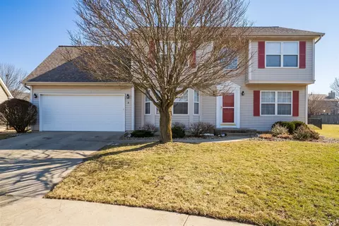 3 Timbergate Ct, Bloomington, IL 61704