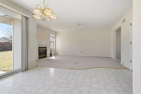 Living - 3 Timbergate Ct, Bloomington, IL 61704 photo 6 of 6