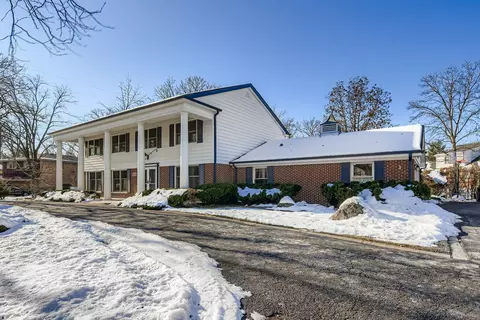 12250 S 76th Ave, Palos Heights, IL 60463