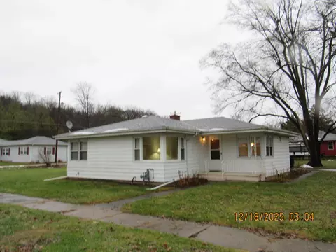 931 Clark St, Marseilles, IL 61341