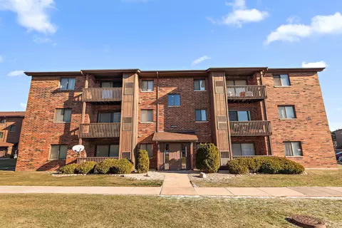15723 Peggy Ln #5, Oak Forest, IL 60452