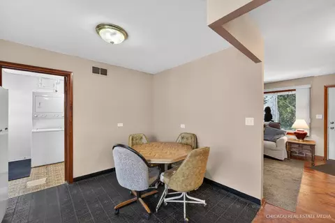 871 S Chatham Ave, Addison, IL 60101 photo 15