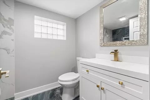 Bath - 9514 S Normal Ave, Chicago, IL 60628 photo 2 of 2