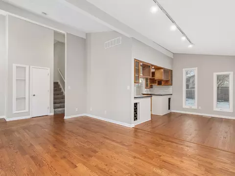 Living - 105 Blackhawk Dr, Minooka, IL 60447 photo 2 of 8