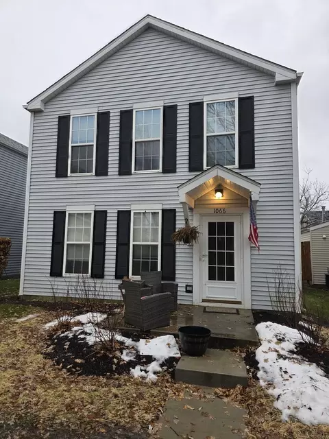 1066 Four Seasons Blvd, Aurora, IL 60504