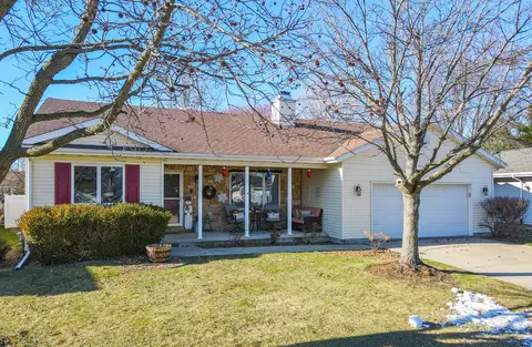 1135 Guinevere Ln, Bourbonnais, IL 60914