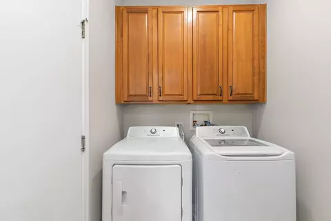54 Meadows Dr, Gilberts, IL 60136 photo 11