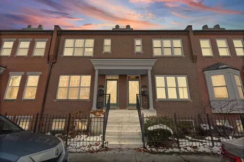 227 W Goethe St, Chicago, IL 60610
