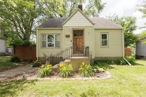 957 S 7th Ave, Kankakee, IL 60901