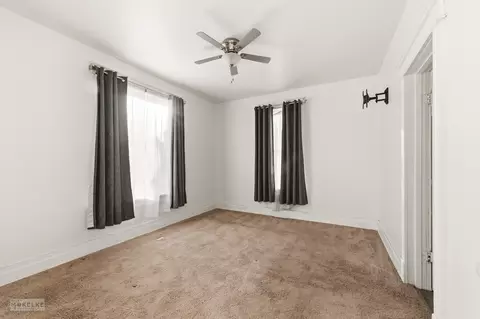 Bedroom - 328 E Superior St, Ottawa, IL 61350 photo 1 of 5