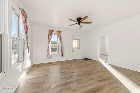Living - 328 E Superior St, Ottawa, IL 61350 photo 1 of 3