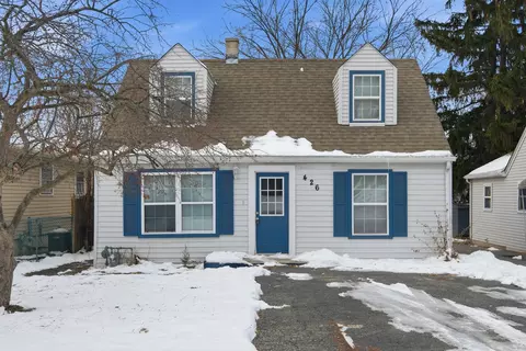 426 Alpine Dr, Round Lake, IL 60073