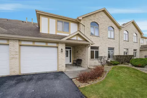 6431 Pine Cone Dr #2, Tinley Park, IL 60477