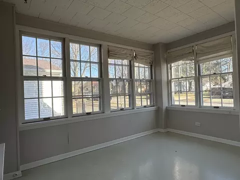 Exterior - 1195 S Myrtle Ave, Kankakee, IL 60901 photo 7 of 11