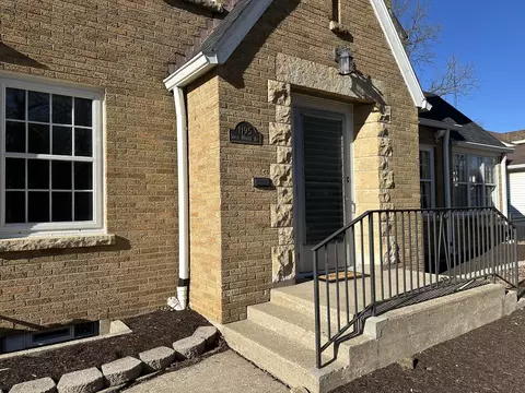 Exterior - 1195 S Myrtle Ave, Kankakee, IL 60901 photo 4 of 11