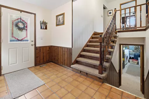 Entry Way - 550 Norman Dr, Cary, IL 60013 photo 1 of 2