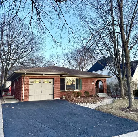 4613 Central Ave, Western Springs, IL 60558