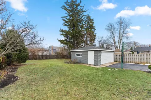 Exterior - 1217 Sunset Rd, Wheaton, IL 60189 photo 7 of 7