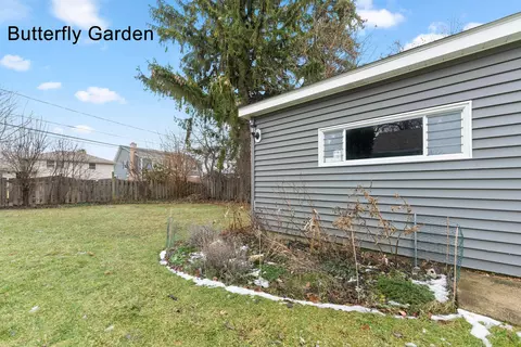 Exterior - 1217 Sunset Rd, Wheaton, IL 60189 photo 6 of 7