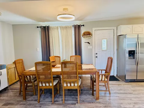 Dining - 6906 W 91st St, Bridgeview, IL 60455 photo 2 of 2