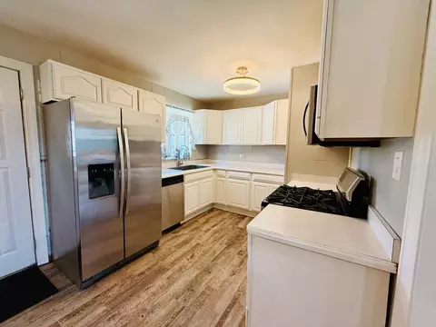 Kitchen - 6906 W 91st St, Bridgeview, IL 60455 photo 1 of 1