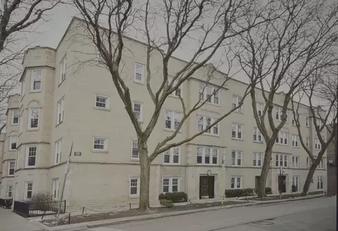 5953 N Greenview Ave #1, Chicago, IL 60660