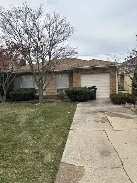 4050 W Columbia Ave, Lincolnwood, IL 60712