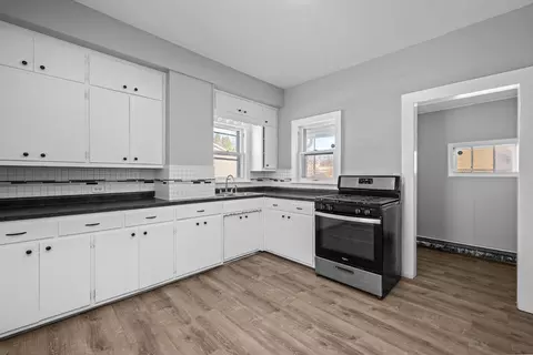 Kitchen - 1577 31st Ave, Moline, IL 61265 photo 2 of 2
