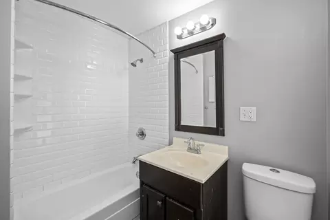 Bath - 1577 31st Ave, Moline, IL 61265 photo 1 of 1