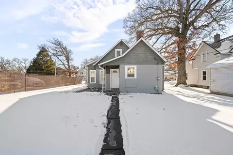Exterior - 1577 31st Ave, Moline, IL 61265 photo 1 of 2