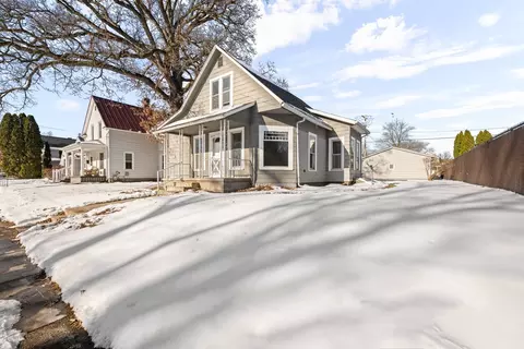Exterior - 1577 31st Ave, Moline, IL 61265 photo 2 of 2