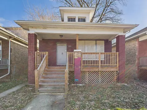 7425 S Perry Ave, Chicago, IL 60621
