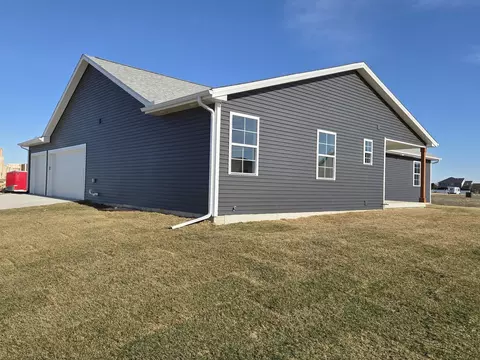 Exterior - 2203 Corrigan Way, Normal, IL 61761 photo 5 of 7