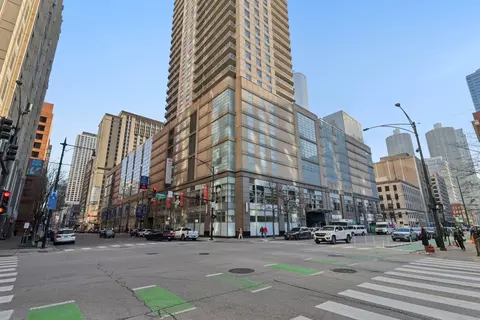 545 N Dearborn St #W2905, Chicago, IL 60654