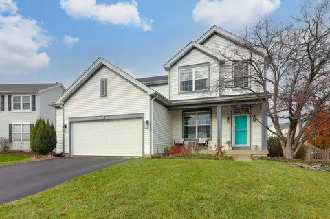 4781 Highwood Ln, Lake In The Hills, IL 60156