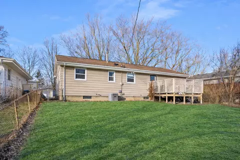 1319 Rutledge Rd, Bloomington, IL 61704 photo 2