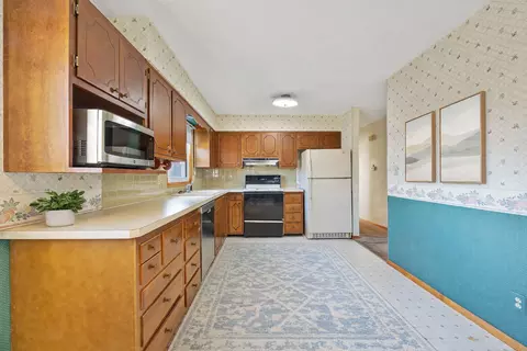 1319 Rutledge Rd, Bloomington, IL 61704 photo 4