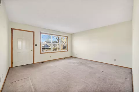 1319 Rutledge Rd, Bloomington, IL 61704 photo 8