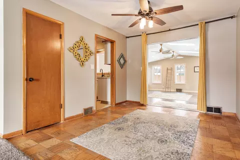 1013 E Main St, Rockton, IL 61072 photo 10