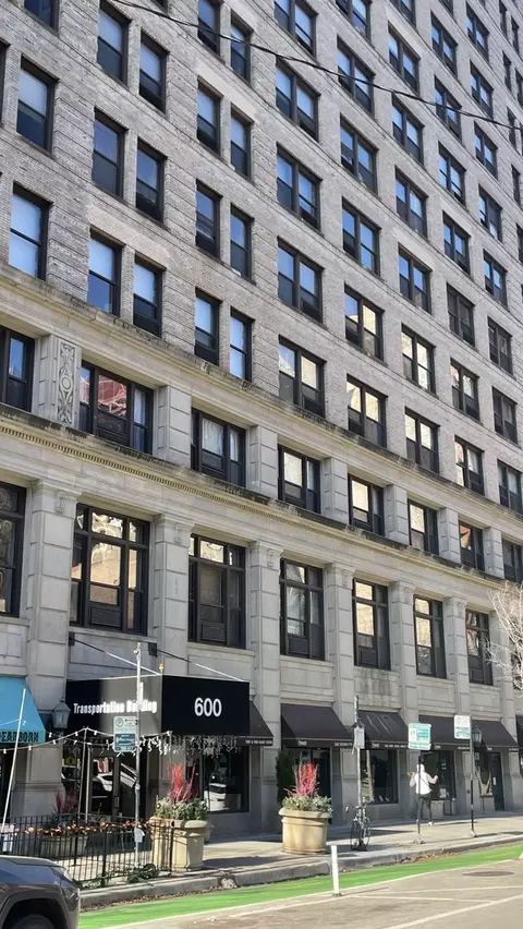 600 S Dearborn St #1209, Chicago, IL 60605