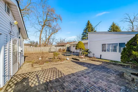 Exterior - 16030 Saint Louis Ave, Markham, IL 60428 photo 5 of 5
