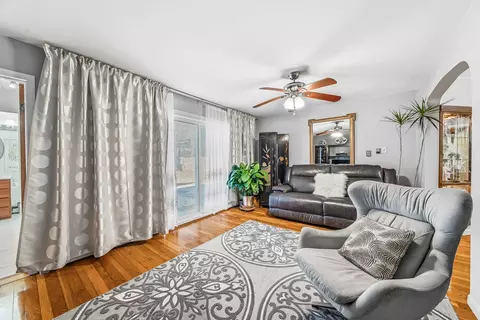 Living - 16030 Saint Louis Ave, Markham, IL 60428 photo 1 of 2