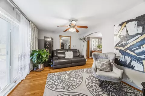Living - 16030 Saint Louis Ave, Markham, IL 60428 photo 2 of 2