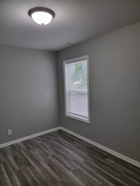 1718 Knoll Ave, Mchenry, IL 60050 photo 9