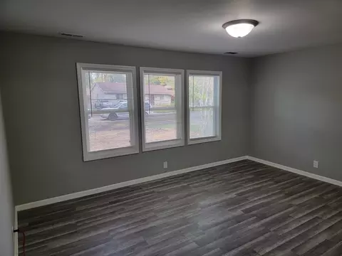 1718 Knoll Ave, Mchenry, IL 60050 photo 10