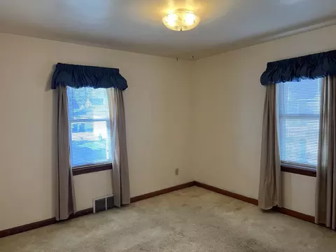 Bedroom - 681 S Tanner Ave, Kankakee, IL 60901 photo 3 of 7