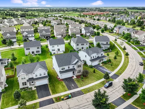 View/Area - 12811 Conifer St, Plainfield, IL 60585 photo 5 of 11