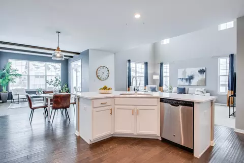 Kitchen - 12811 Conifer St, Plainfield, IL 60585 photo 4 of 4