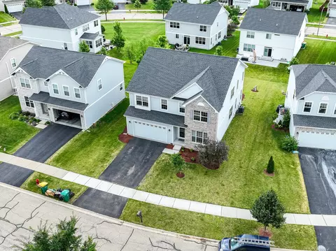 View/Area - 12811 Conifer St, Plainfield, IL 60585 photo 3 of 11